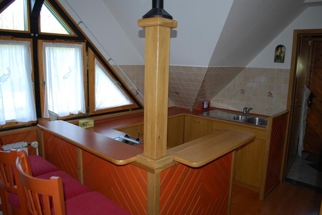 Apartma Mihovc Камник Номер фото